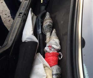 У Франківську затримали п’яного водія зі зброєю в багажнику