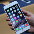 Компанія Apple відкликає майже 90 тисяч iPhone