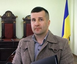Прокурор, який протаранив світлофор у Коломиї, запевняє, що був тверезий
