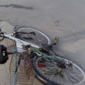 Івано-Франківськ: на вулиці Незалежності скутер збив велосипедиста (фото)