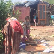 На коломийському сміттєзвалищі мешкають роми, які приїхали на заробітки (ФОТО)