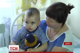 Українські медики врятували 2-річного хлопчика, який випав із вікна в Авдіївці