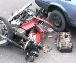 На Франківщині п’яний водій незареєстрованого мотоциклу вчинив ДТП (ФОТОФАКТ)