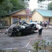 Стали відомі подробиці жахливої ДТП у Коломиї, де елітна автівка влетіла у стовп