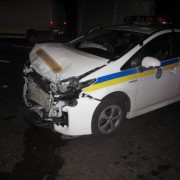 На Прикарпатті “фура” протаранила поліцейське авто. Загинув один правоохоронець