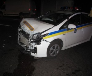 На Прикарпатті “фура” протаранила поліцейське авто. Загинув один правоохоронець