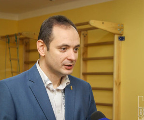 Міський голова Руслан Марцінків спробував себе у ролі працівника кол-центру (відео)