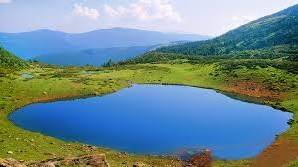 Відпочинок на Прикарпатті: Найвисокогірніше озеро України – Бребенескул