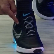 Nike готує продажу самошнурующіхся кросівок