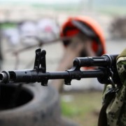 Терористи атакували українців на Донбасі: є жертви, один зник без вісти