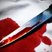 У Калуші конфлікт між двома чоловіками закінчився ножовим пораненням одного з них.