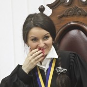 Президент звільнив одіозну суддю з Калуша Оксану Царевич