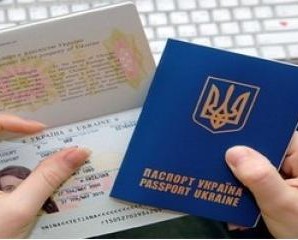 З 1 жовтня українці не зможуть продовжити дію закордонного паспорта.