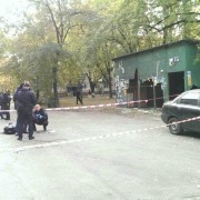 В Києві чоловік ледь не вибив патрульних