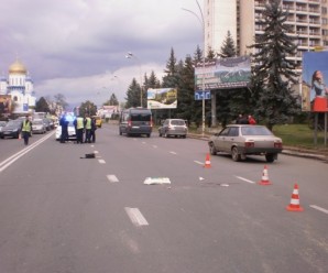 Смертельна ДТП на “зебрі” в Ужгороді: водія помістили в ізолятор тимчасового тримання (ФОТО)
