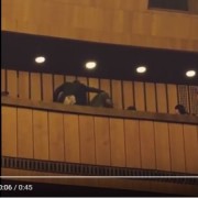 В оперному театрі Дніпра жінка побила чоловіка молотком (відео)