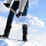 Міський голова Івано-Франківська хоче залучати чиновників та студентів до прибирання снігу