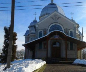 В Богородчанському районі злодії “бомбанули” дві церкви (фото)