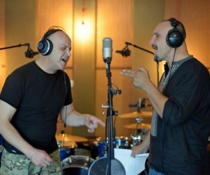 Воїн АТО і лідер гурту “Мандри” записали неймовірно чуттєву пісню про майданівців. Прем’єра відео