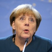 Меркель отримала відеодокази перебування армії Росії на Донбасі