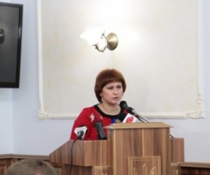 Леся Бурдяк, яку звинуватили у замовленні на вбивство та відмиванні мільйонів, пішла з ОДА і працюватиме у Києві
