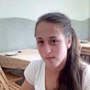 На Івано-Франківщині неповнолітню дівчину оголошено у розшук. ФОТО