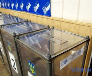 На Прикарпатті п’яний виборець порвав бюлетень і пошкодив скриньку