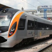 З 23 грудня “Укрзалізниця” запускає швидкісний потяг до Польщі