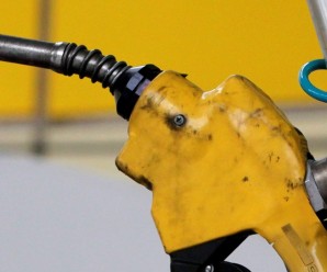 Ціна на бензин не зростатиме. В Україні виготовлятимуть власне дешевше пальне
