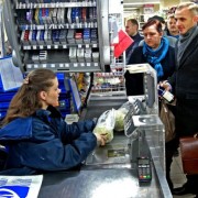 Цигарки, валюта і ФОПи: що змінюється для українців 1 січня