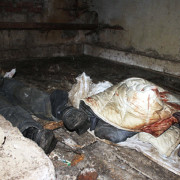 В Івано-Франківську у підвалі будинку знайшли труп (відео)