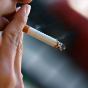 Франківці вирішили боротися з палінням в громадських місцях