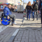 Необмежені можливості або чи пристосоване місто для людей на інвалідних візках