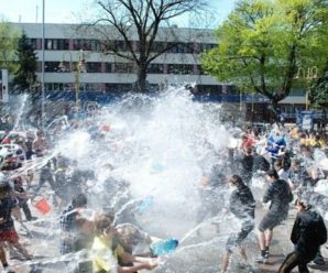 Іванофранківці пропонують заборонити “поливаний понеділок”