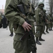 Беззаконня продовжується: жителів півострова масово забирають в російську армію