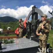 На Косівщині відкрили пам’ятник “кіборгу” Миколі Самаку(фото)