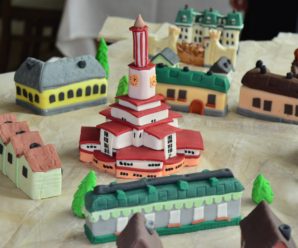 150-кілограмовий унікальний святковий торт виставили біля Ратуші (фото)