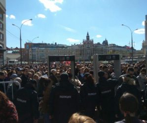 В Москві спалахнули масові протести (відео)