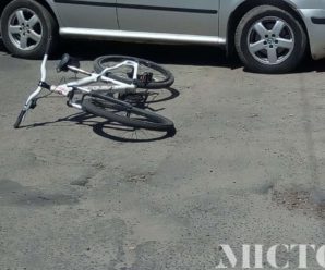 ДТП у Франківську: під колесами автомобіля опинився неповнолітній велосипедист. ФОТО