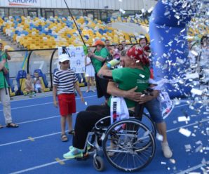 Iron man: українець на інвалідному візку встановив світовий рекорд з триатлону