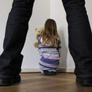 У Верховну Раду внесли законопроект про кастрацію гвалтівників дітей