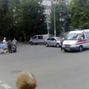 В Івано-Франківську зіткнулися “швидка” та скутер. ФОТОФАКТ