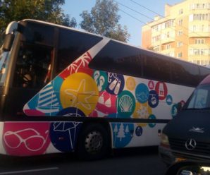 У Франківську активіст затримав міжнародний автобус, який на шаленій швидкості курсував містом. ФОТО