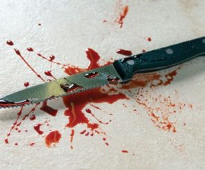 На Прикарпатті лікарі врятували чоловіка з ножем у серці