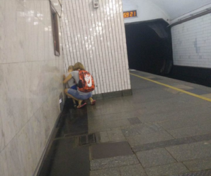 “Він надзюрив у метро!”: Як соцмережі, не розібравшись, збурилися проти мами