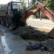 На Ленкавського розрили капітально відремонтовану дорогу. ФОТО
