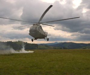На Прикарпаття прилетіли військові гелікоптери МІ-8 (фото)