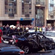 Поліція про вибух авто в центрі Києва – чоловік загинув, жінці відірвало ногу