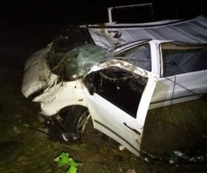 На Косівщині Mercedes злетів з моста: троє молодих хлопців у лікарні. ФОТО
