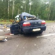 На Рівненщині в аварії легковика з вантажівкою загинули 4 політологи та журналіст